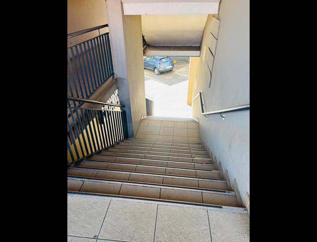 2 BEDROOM APARTMENT FOR SALE IN FLORIDA